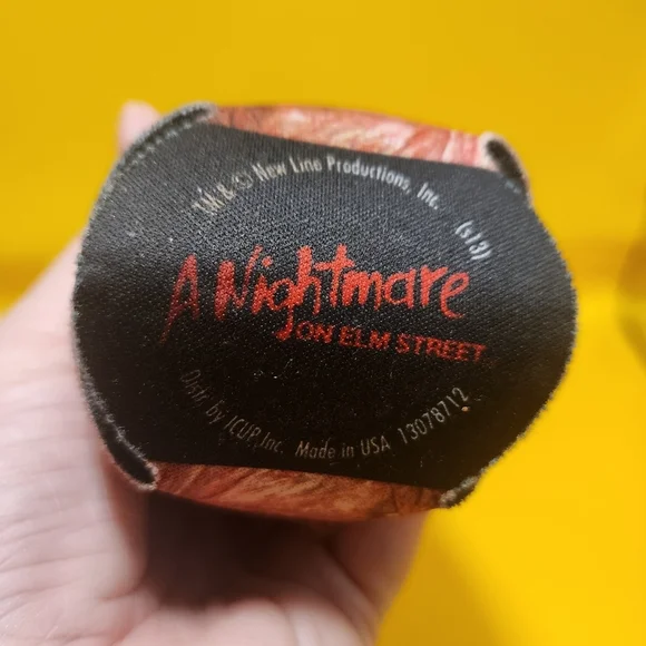 Freddy Krueger Glove Chopsticks & Koozie Nightmare On Elm Street Horror Lot - Picture 3 of 3